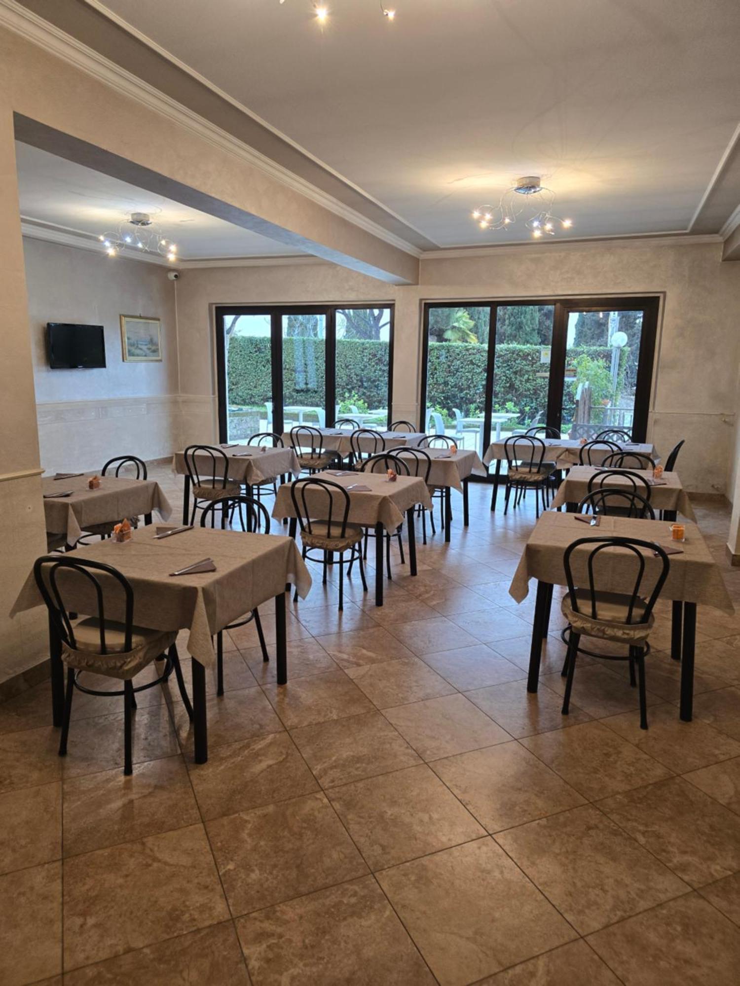 Hotel Francesco بادينغي سول غاردا المظهر الخارجي الصورة