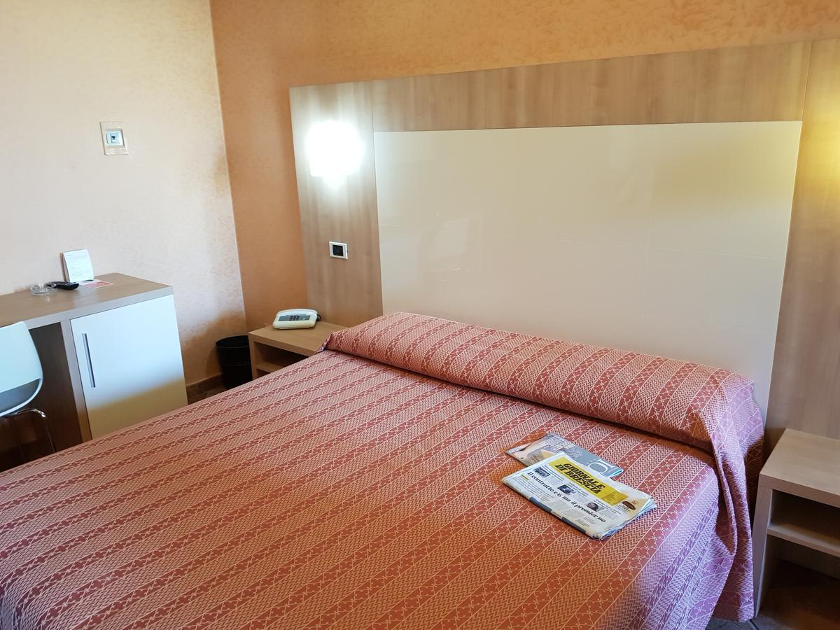 Hotel Francesco بادينغي سول غاردا المظهر الخارجي الصورة